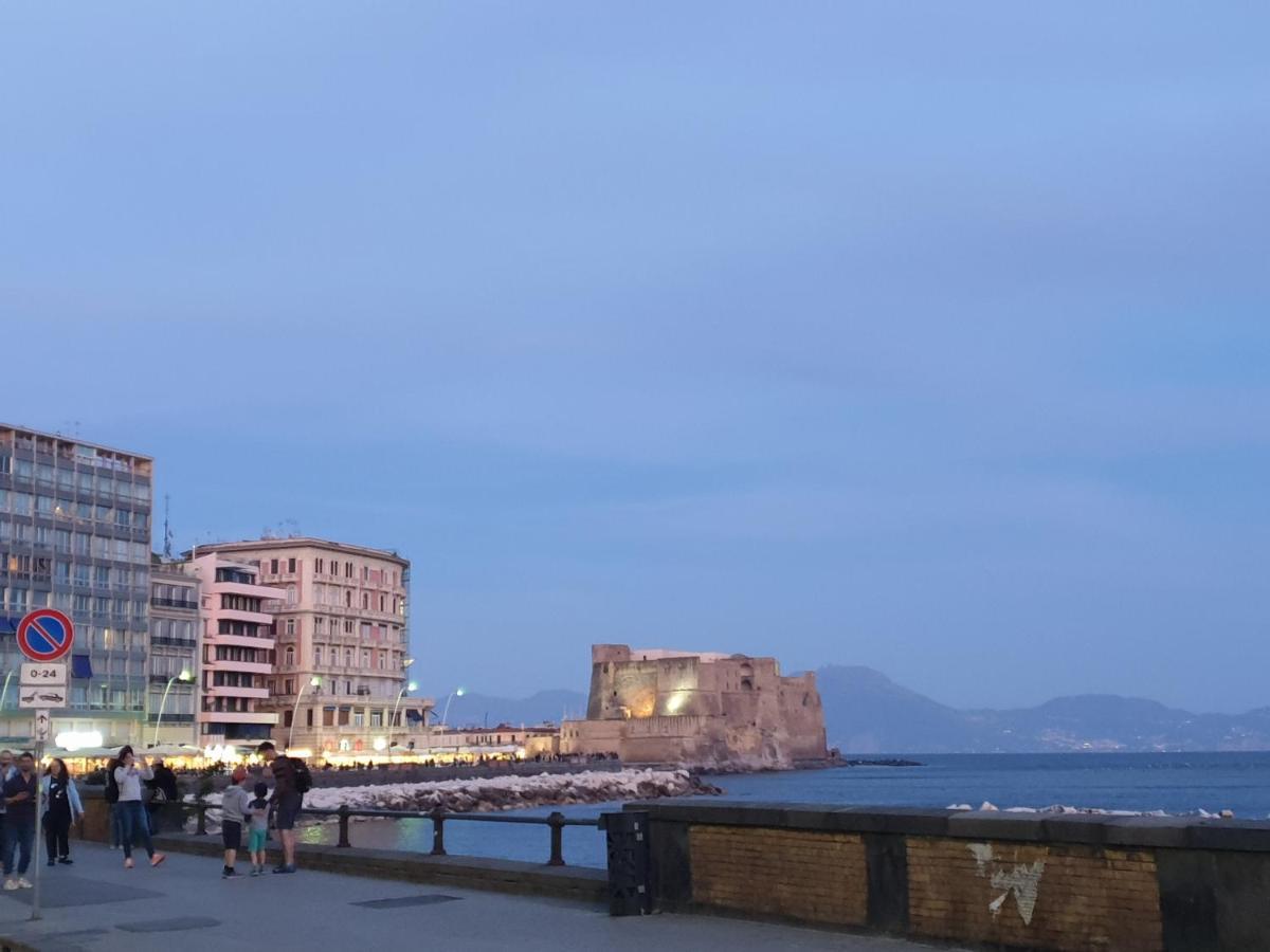 "Infrascata" Cento Metri Dal Mann Apartment Napoli Bagian luar foto